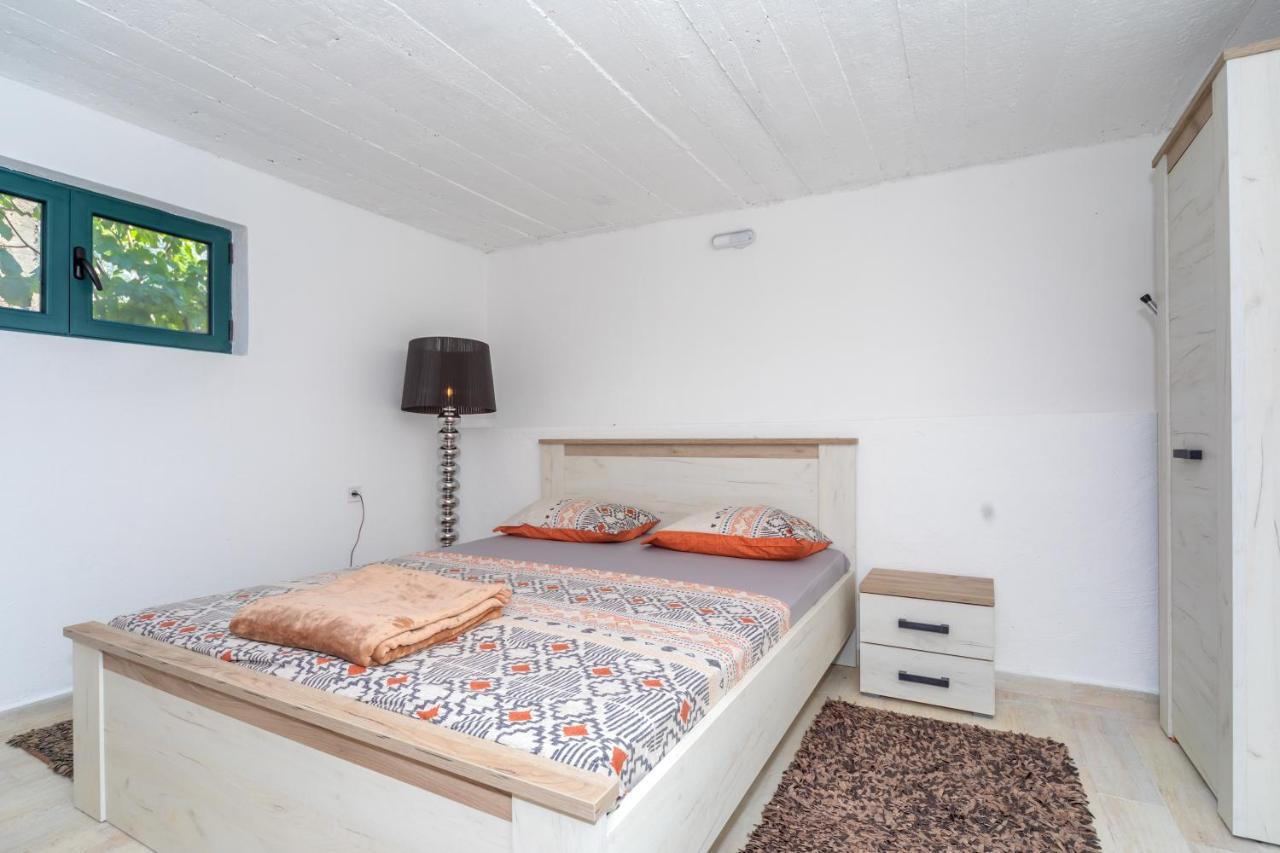Apartman Sara Bar Exteriér fotografie